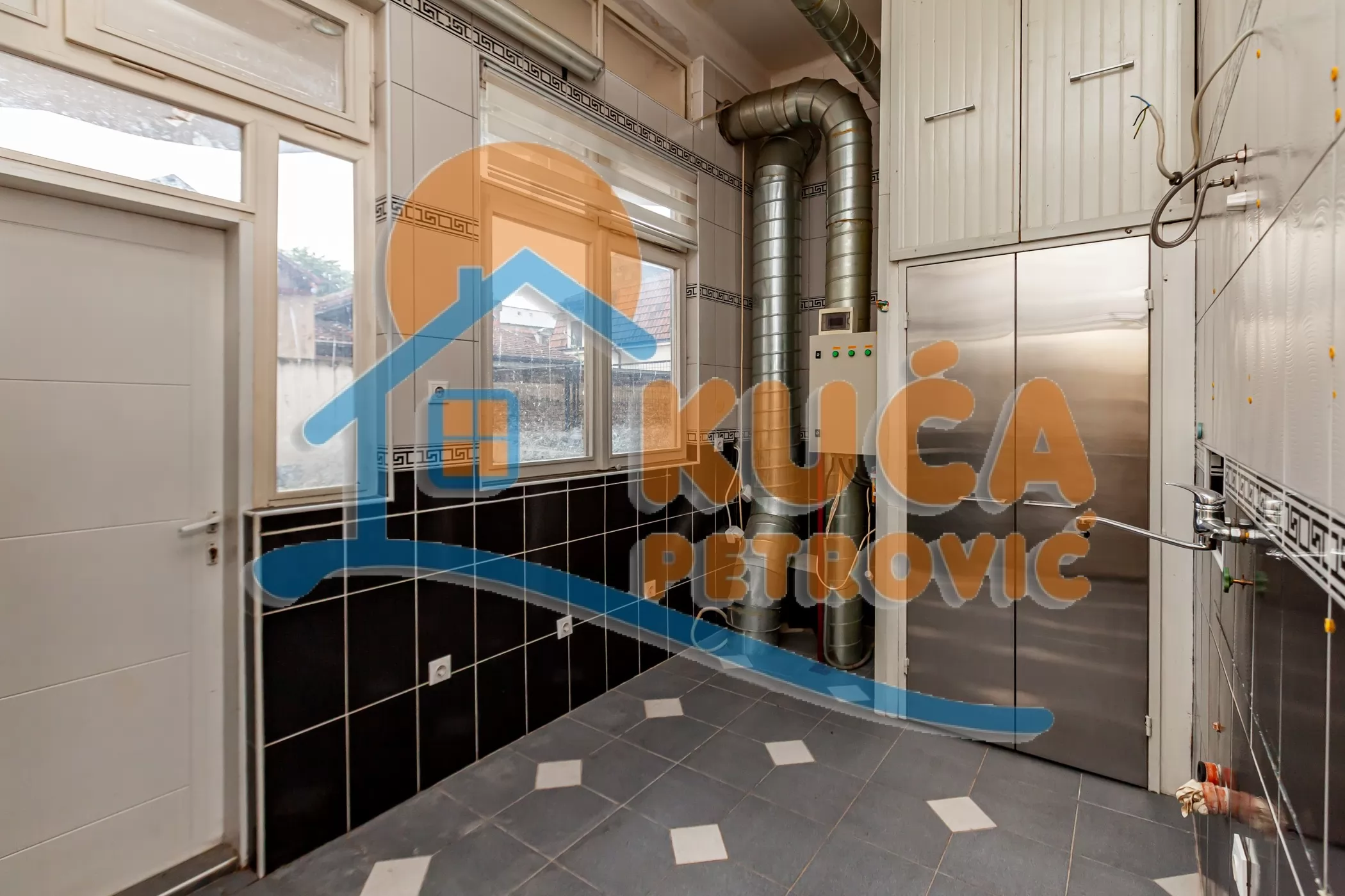 četvorosoban stan, 231 m2, Centar, Cara Dušana ID: p-015155 7