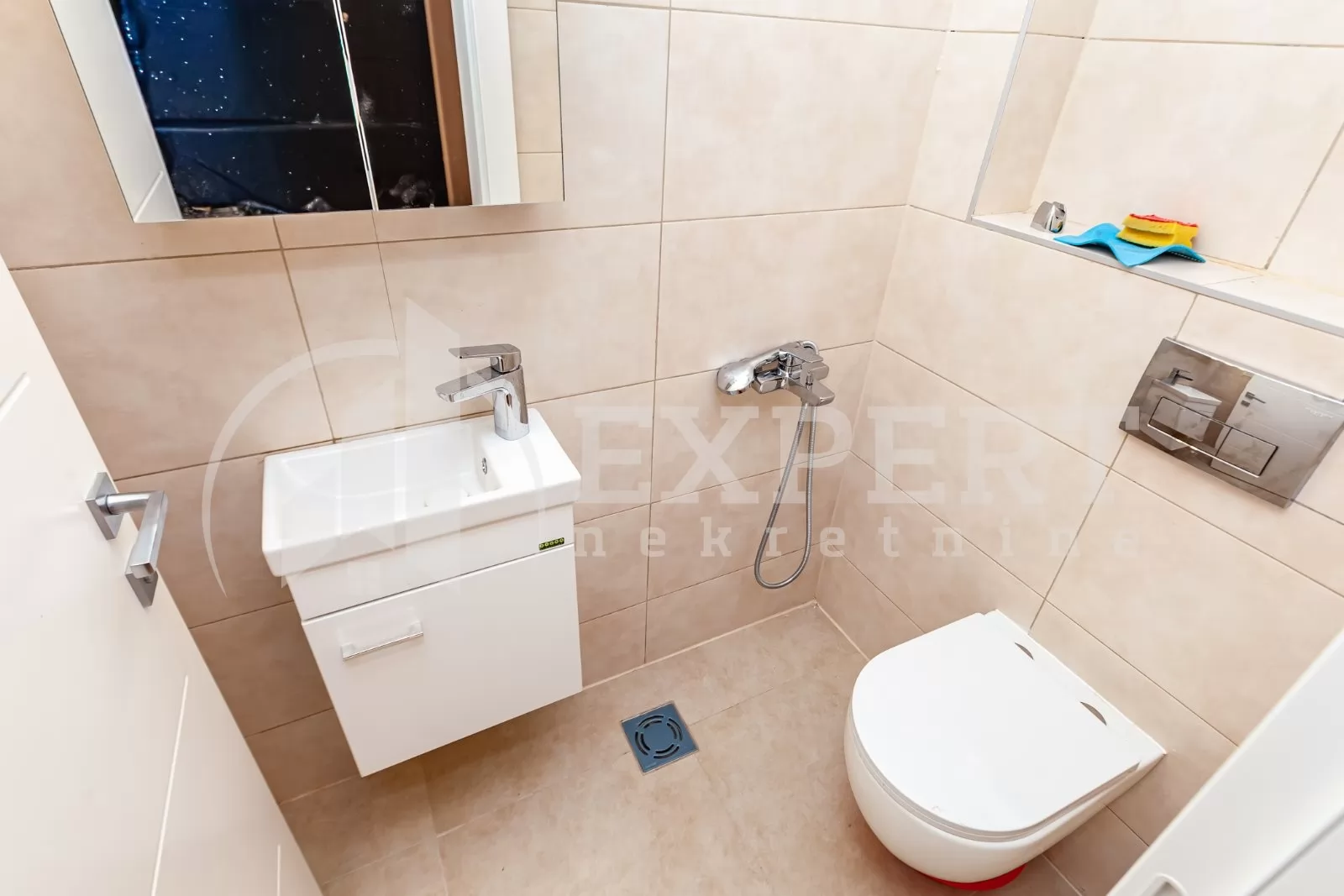 četvorosoban stan, 83 m2, Čair, Vojvode Mišića ID: p-015164 5