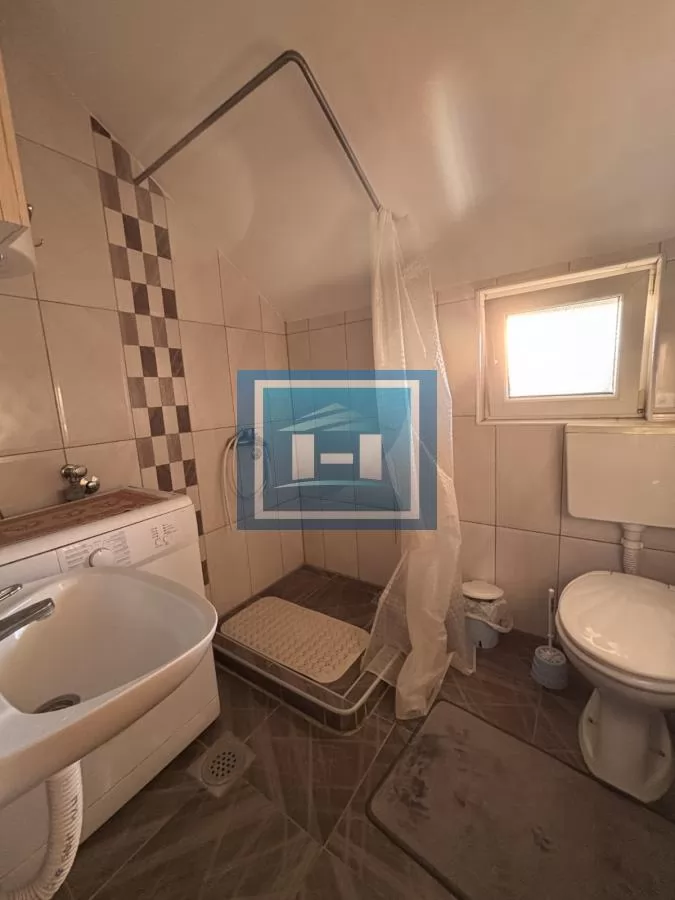 Izdaje se prostran stan u kući od 85 m² – potpuno opremljen i spreman za useljenje! 10