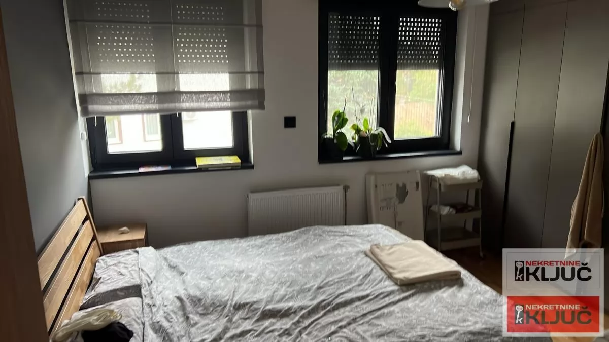 SREMSKA KAMENICA, 77m2, Novogradnja, Trosoban sa 2 natkrivena parking mesta 4