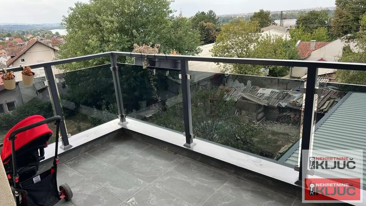 SREMSKA KAMENICA, 77m2, Novogradnja, Trosoban sa 2 natkrivena parking mesta 5