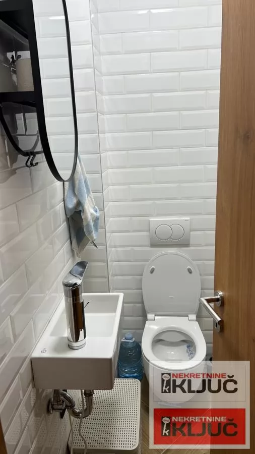 SREMSKA KAMENICA, 77m2, Novogradnja, Trosoban sa 2 natkrivena parking mesta 6