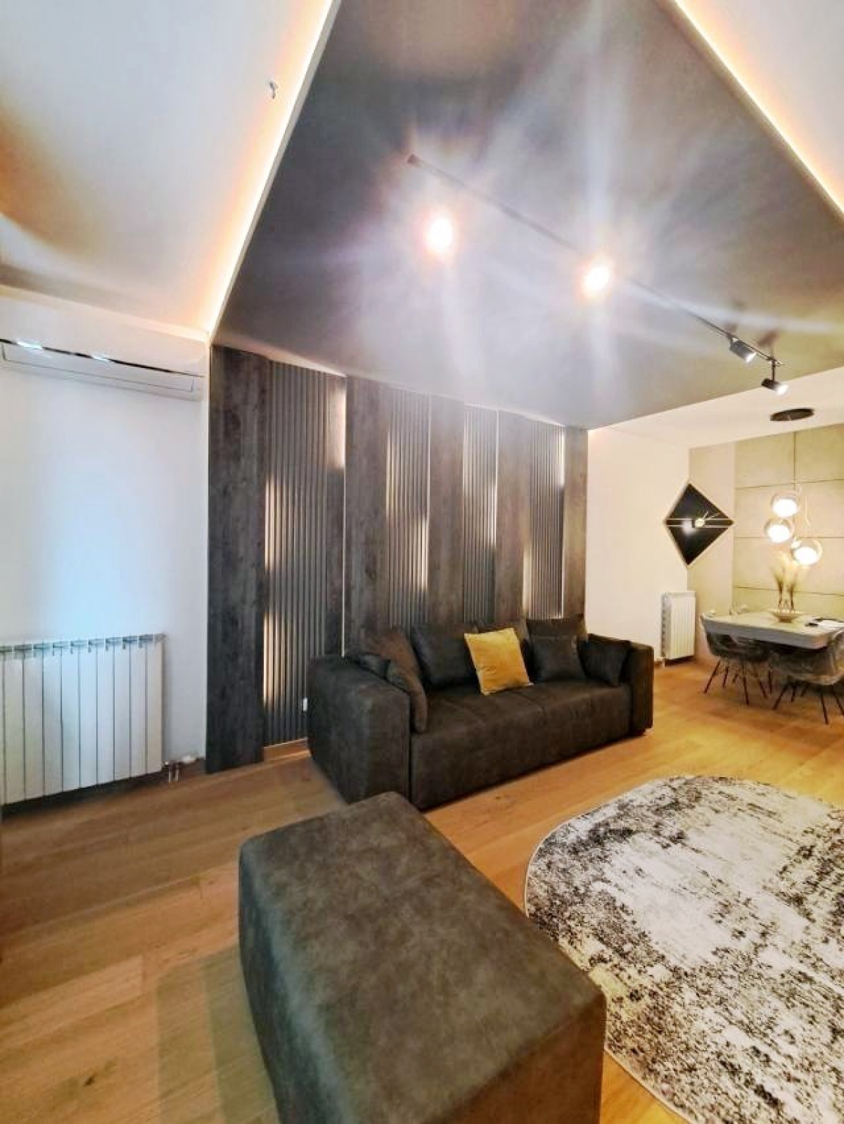 Izdavanje Zepterra Dvosoban lux stan  novogradnja  garaza 3