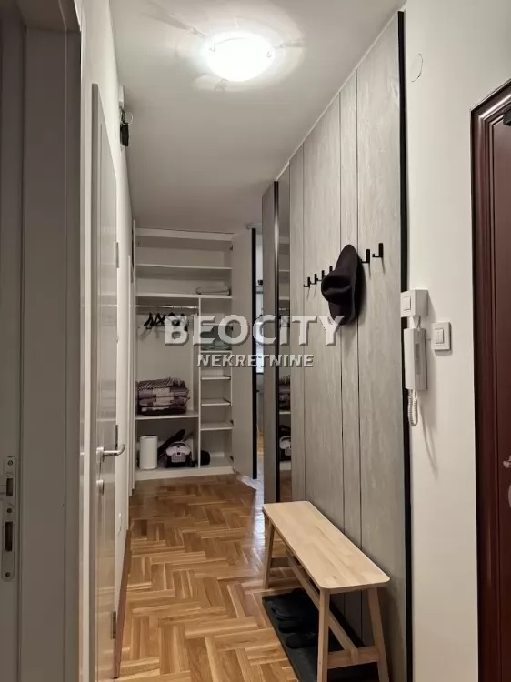 četvorosoban stan, 79 m2, Somborski bulevar, Bulevar Patrijarha Pavla ID: 124937 11