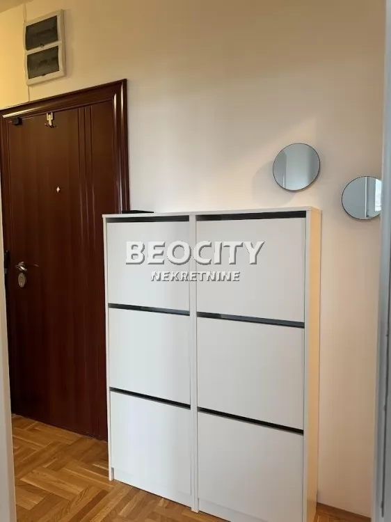 četvorosoban stan, 79 m2, Somborski bulevar, Bulevar Patrijarha Pavla ID: 124937 12