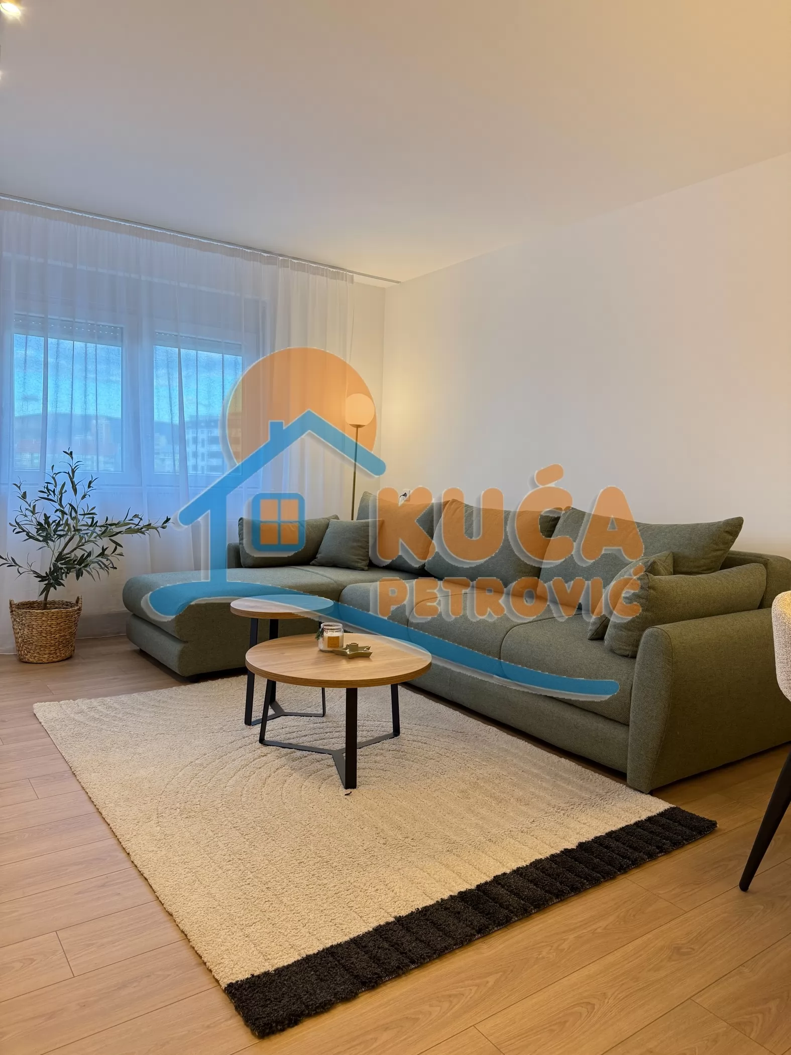 Jednosoban stan, 52 m2, Centar, Cara Dušana ID: i-015170 1