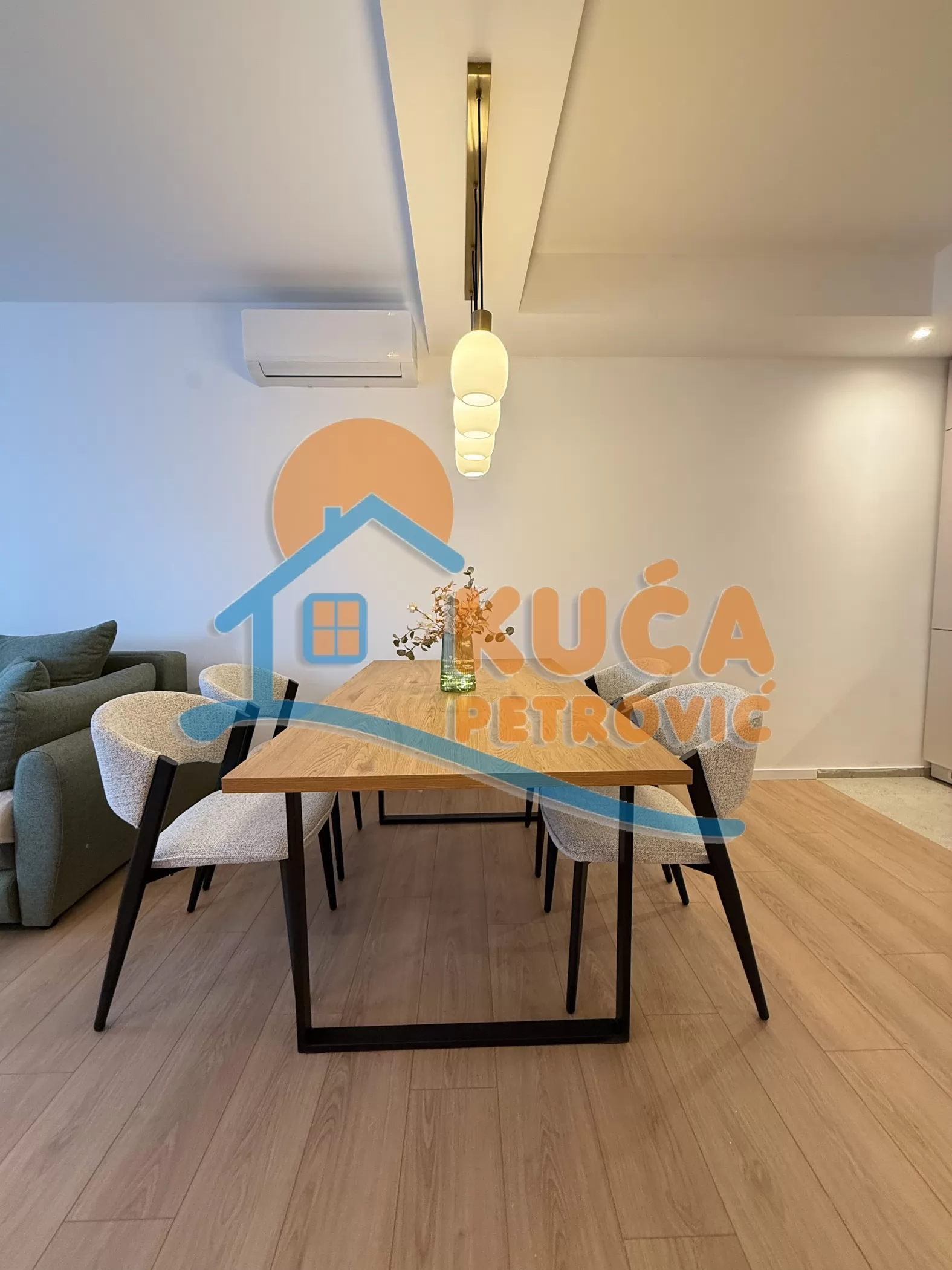 Jednosoban stan, 52 m2, Centar, Cara Dušana ID: i-015170 8