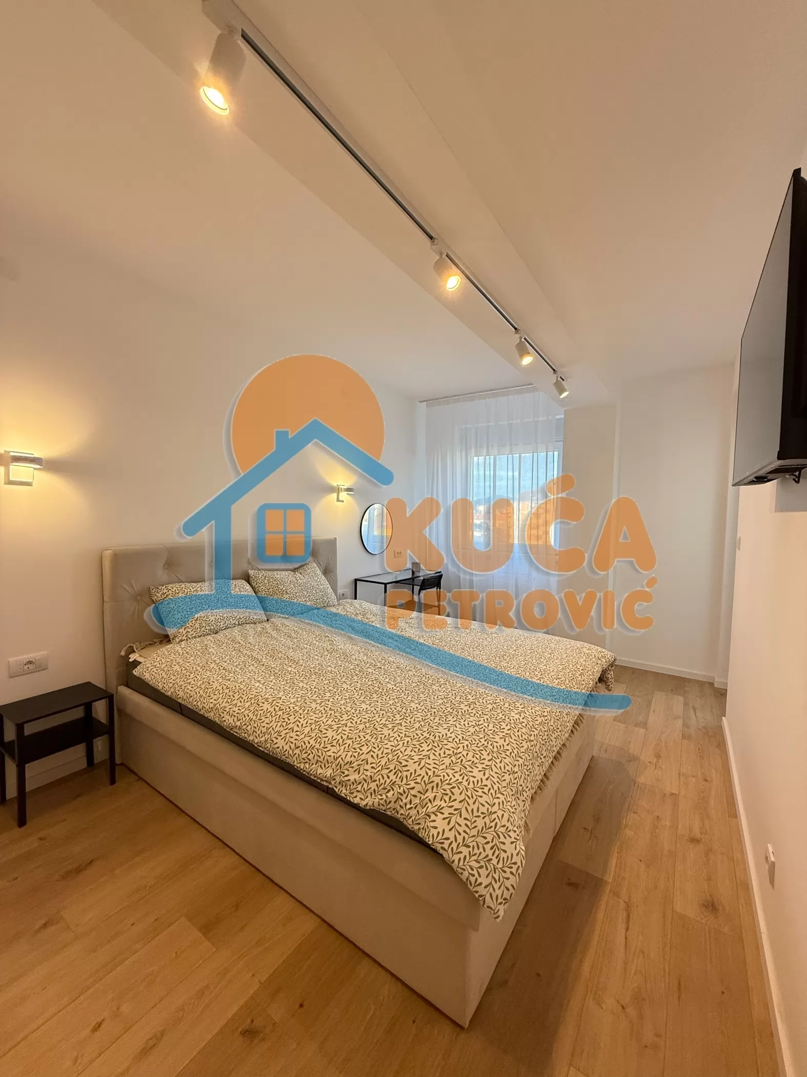 Jednosoban stan, 52 m2, Centar, Cara Dušana ID: i-015173 9