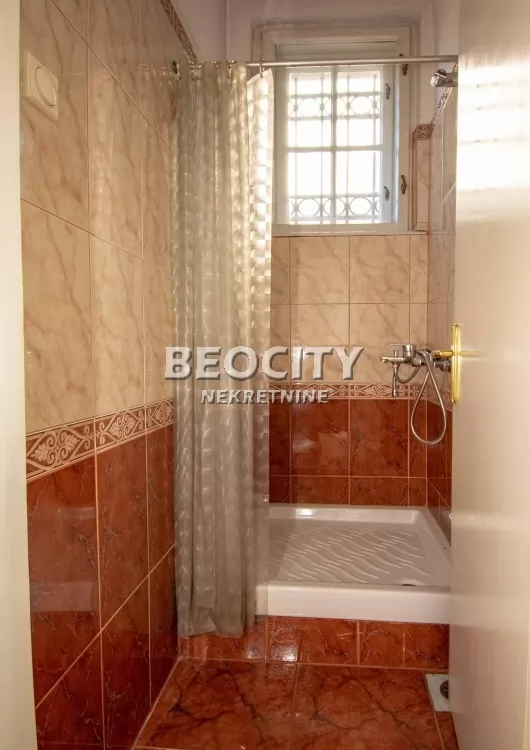 Petosobna kuća, 300 m2, Voždovac, Generala Anrija ID: 124613 13