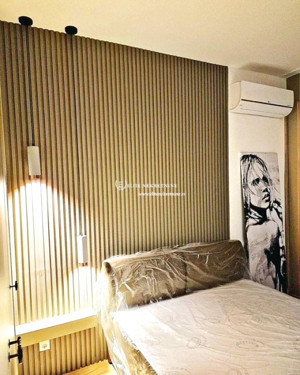 Izdavanje Zepterra Dvosoban lux stan  novogradnja  garaza 2