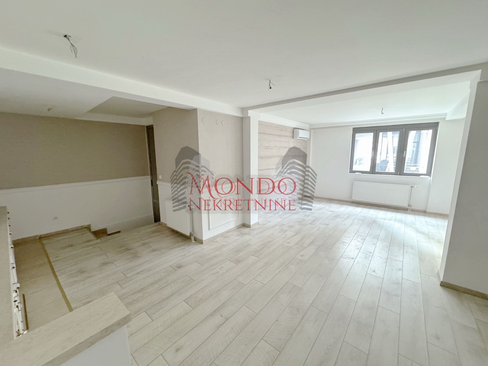 Duplex cetvorosoban stan kod Doma zdravlja u novoj zgradi sa garazom 3