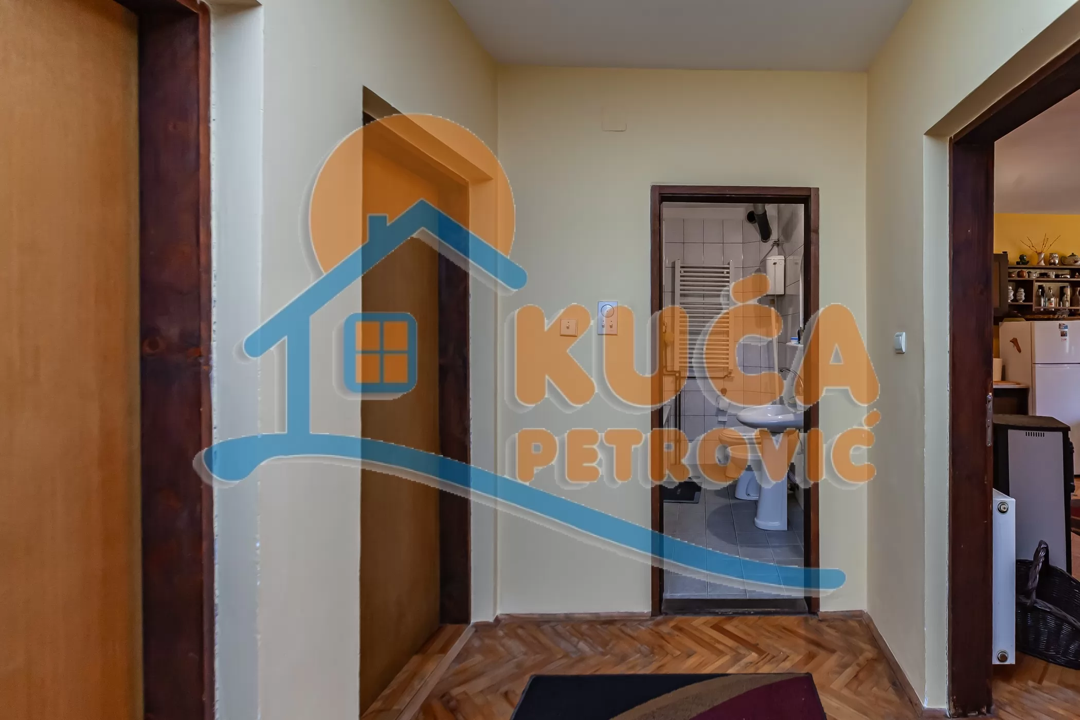 četvorosobna kuća, 300 m2, Crveni krst, Palmotićeva ID: p-015181 10