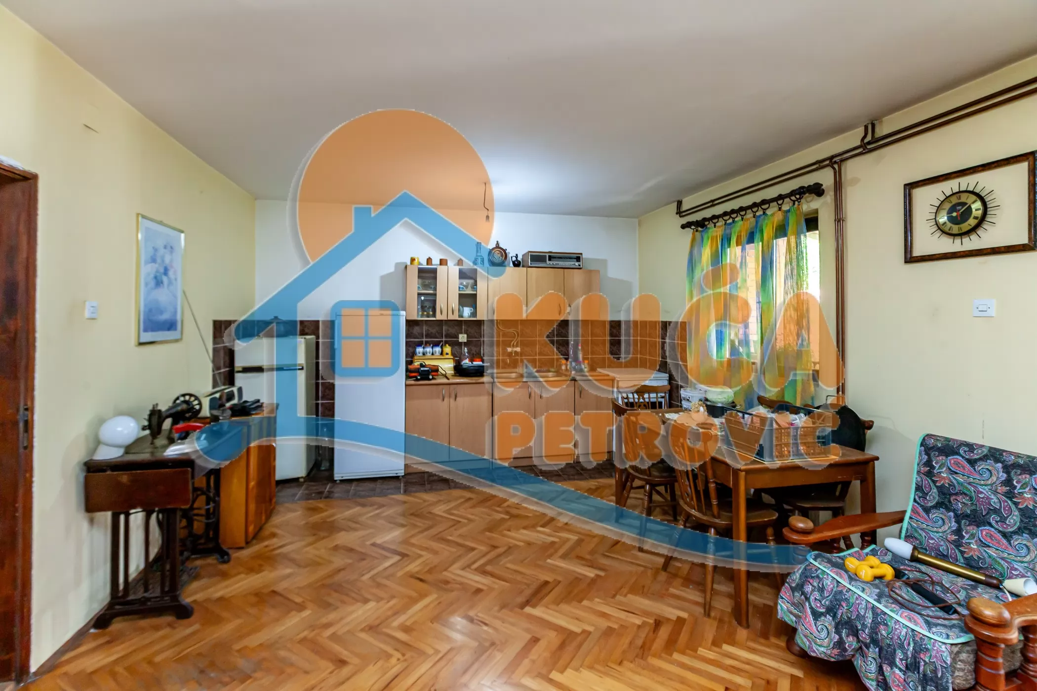 četvorosobna kuća, 300 m2, Crveni krst, Palmotićeva ID: p-015181 17