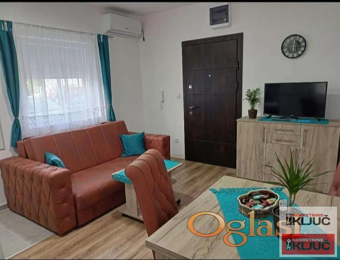 Odlican moderno opremljen stan na Adicama 7