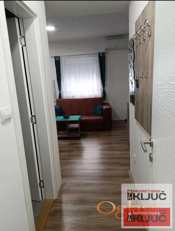 Odlican moderno opremljen stan na Adicama 9