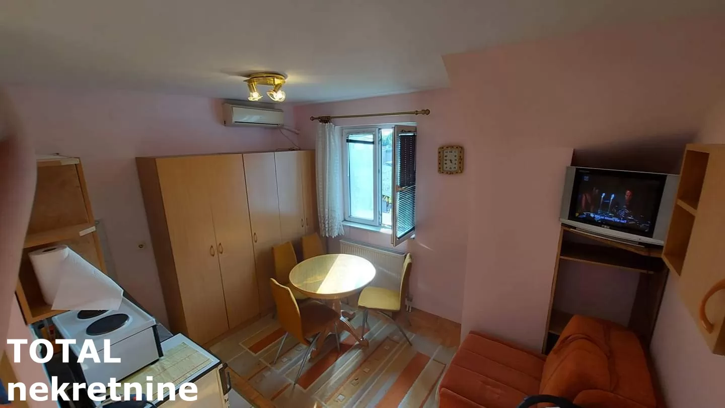 Stan,NOVI SAD,SALAJKA,kv: 18.00, € 56000, ID: 1101441 1