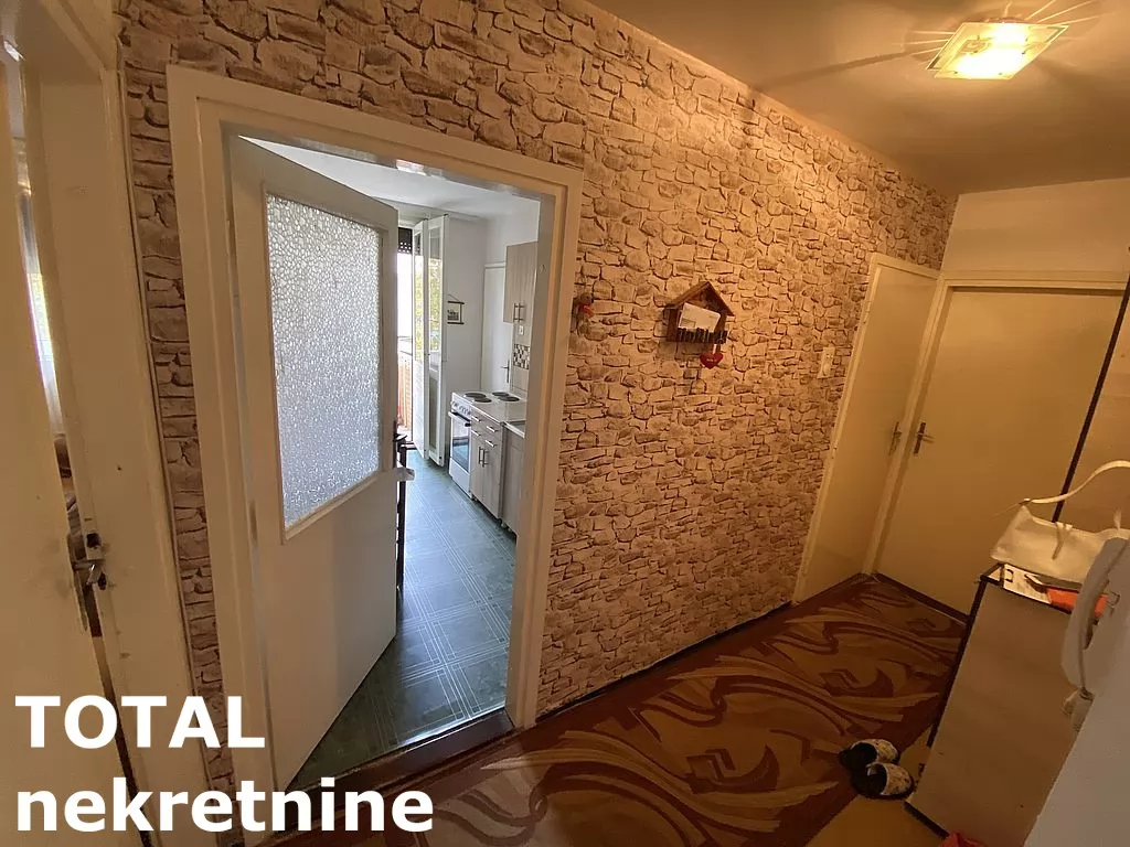 Stan,PETROVARADIN,PETROVARADIN,kv: 53.00, € 116000, ID: 1101637 9