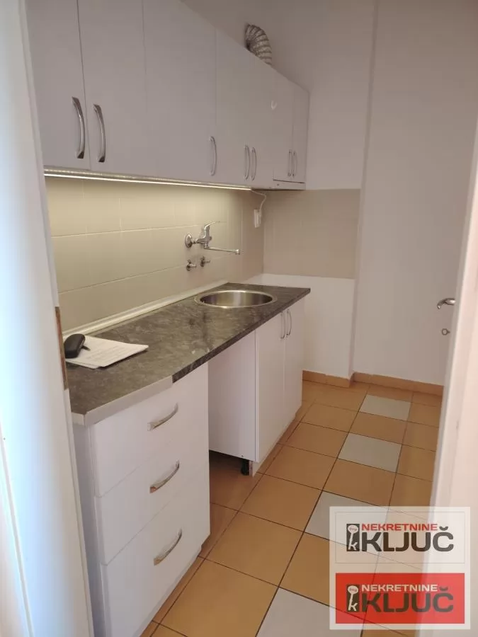 BULEVAR, 46m2, Dvosoban kod Futoške pijace 3