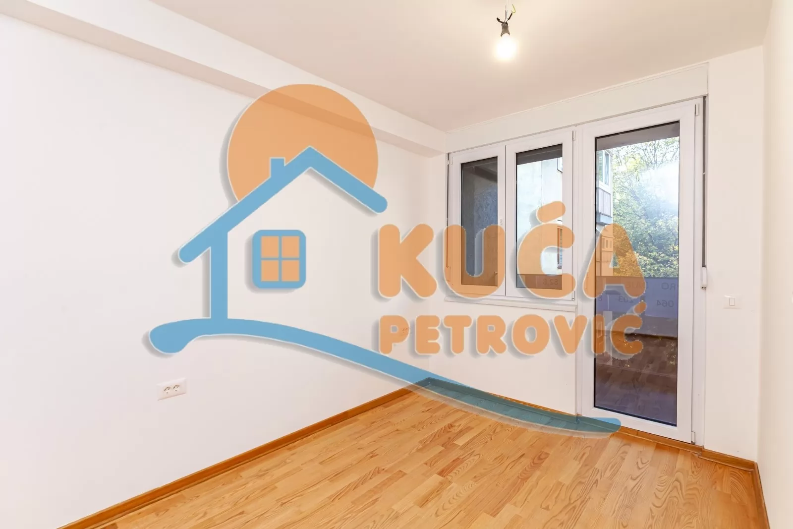 četvorosoban stan, 83 m2, Čair, Vojvode Mišića ID: p-015164 1