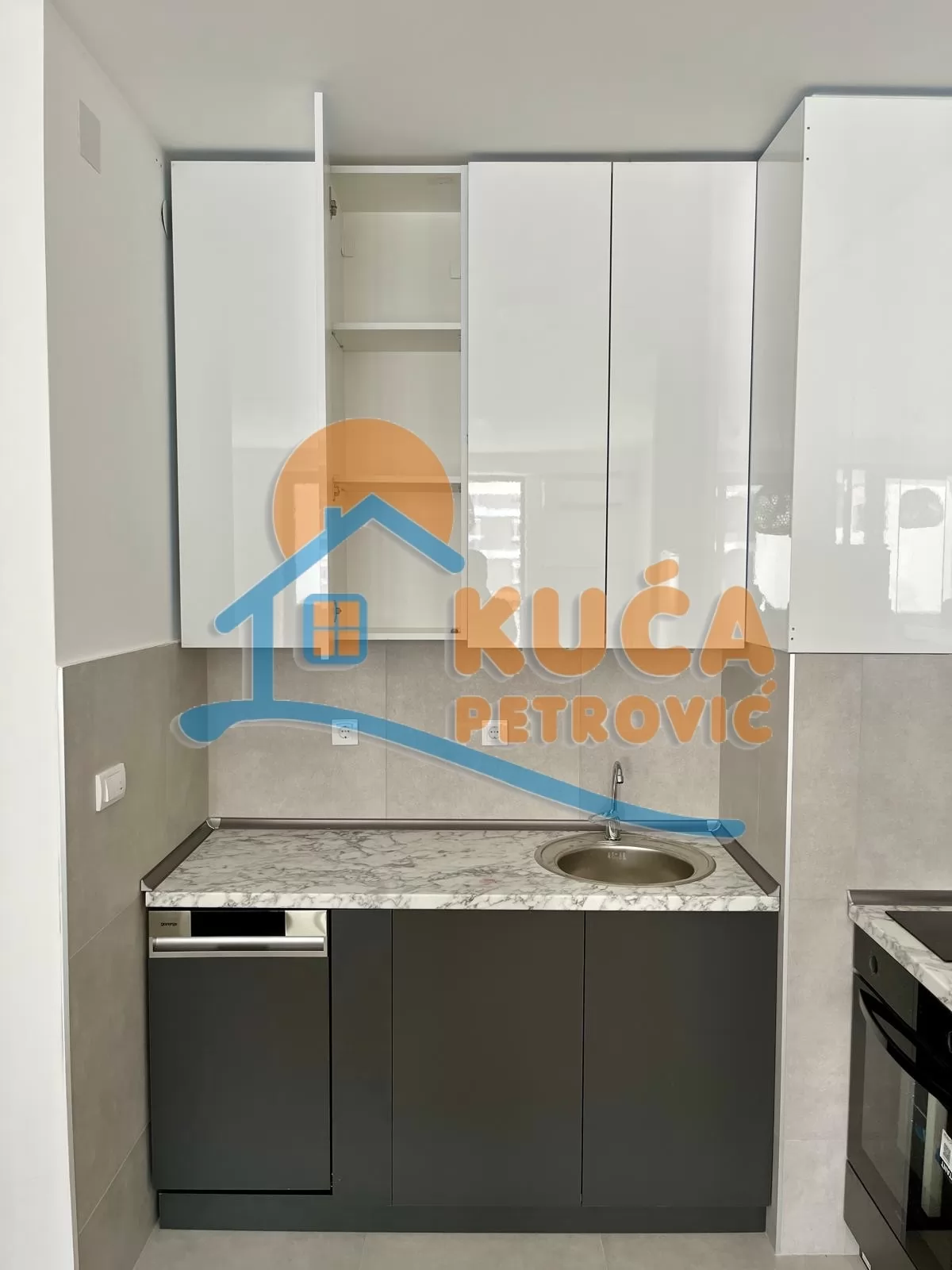 Jednosoban stan, 38 m2, Medijana, Blagoja Parovića ID: i-015192 9