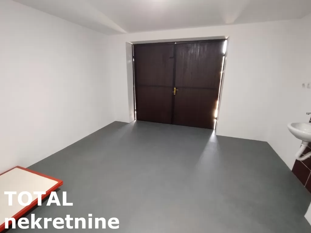 Kuca,SREMSKA KAMENICA,VOJINOVO,kv: 220.00, € 319300, ID: 3091472 12