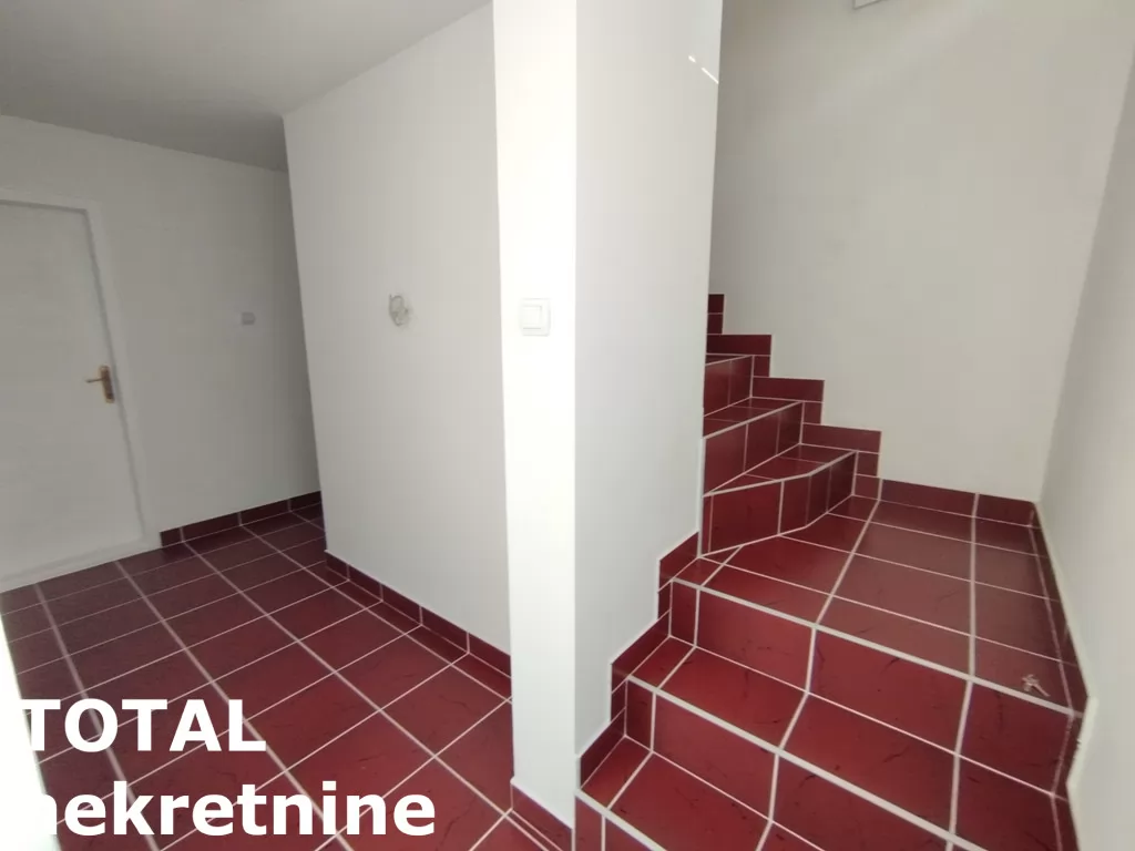 Kuca,SREMSKA KAMENICA,VOJINOVO,kv: 220.00, € 319300, ID: 3091472 19