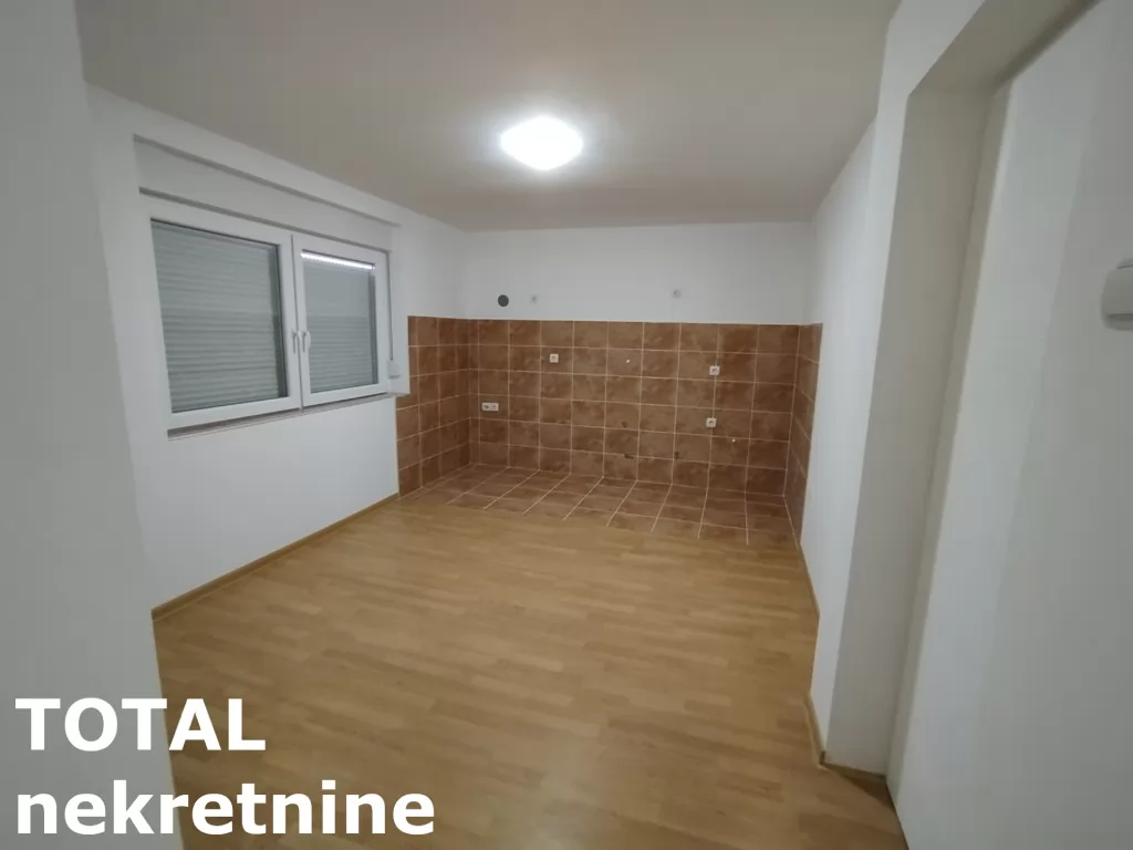 Kuca,SREMSKA KAMENICA,VOJINOVO,kv: 220.00, € 319300, ID: 3091472 4