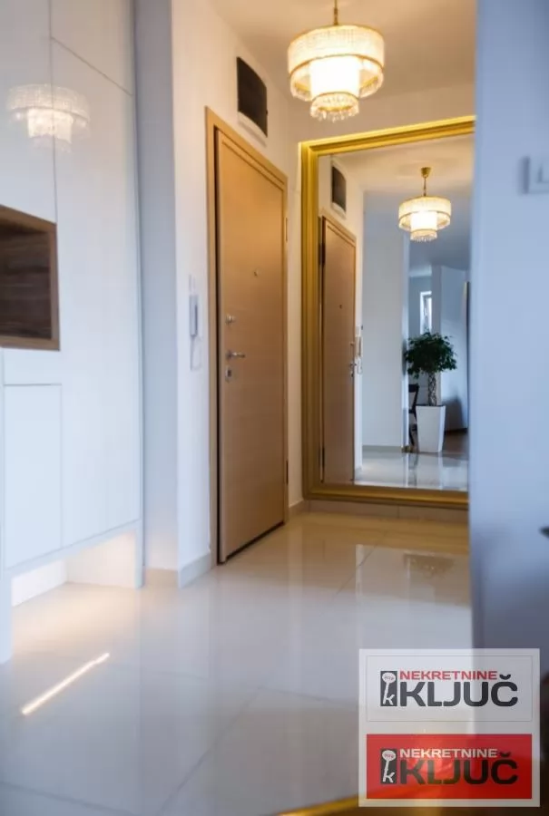 PODBARA IZDAJE SE JEDNOIPOSOBAN MODERNO OPREMLJEN STAN 5