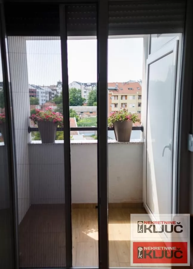 PODBARA IZDAJE SE JEDNOIPOSOBAN MODERNO OPREMLJEN STAN 7