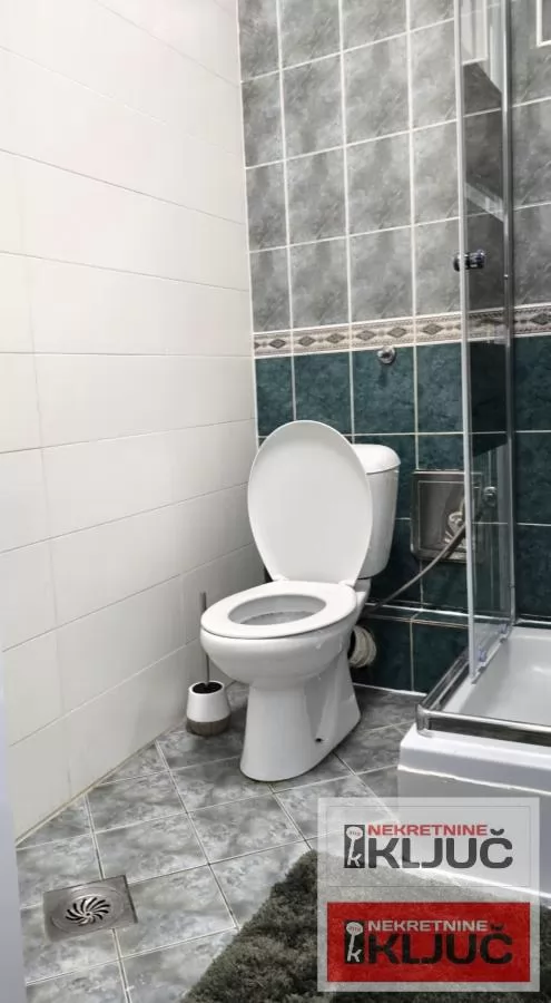 SAJMIŠTE IZDAJE SE MODERNO OPREMLJENA GARSONJERA 14