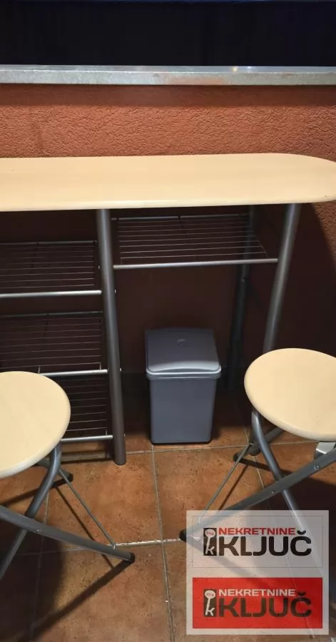 SAJMIŠTE IZDAJE SE MODERNO OPREMLJENA GARSONJERA 16