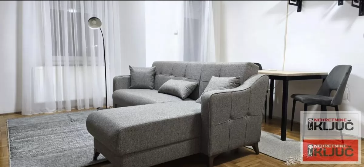 SAJMIŠTE IZDAJE SE MODERNO OPREMLJENA GARSONJERA 4