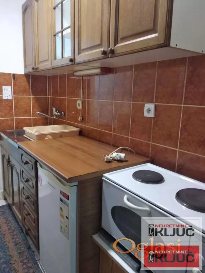 SOCIJALNO -nameštena garsonjera od 15.novembra 2