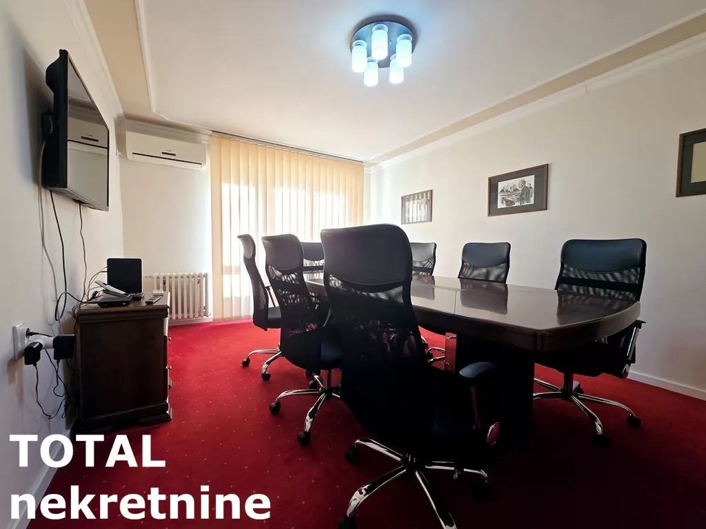 Stan,NOVI SAD,BULEVAR,kv: 73.00, € 192000, ID: 1101604 2