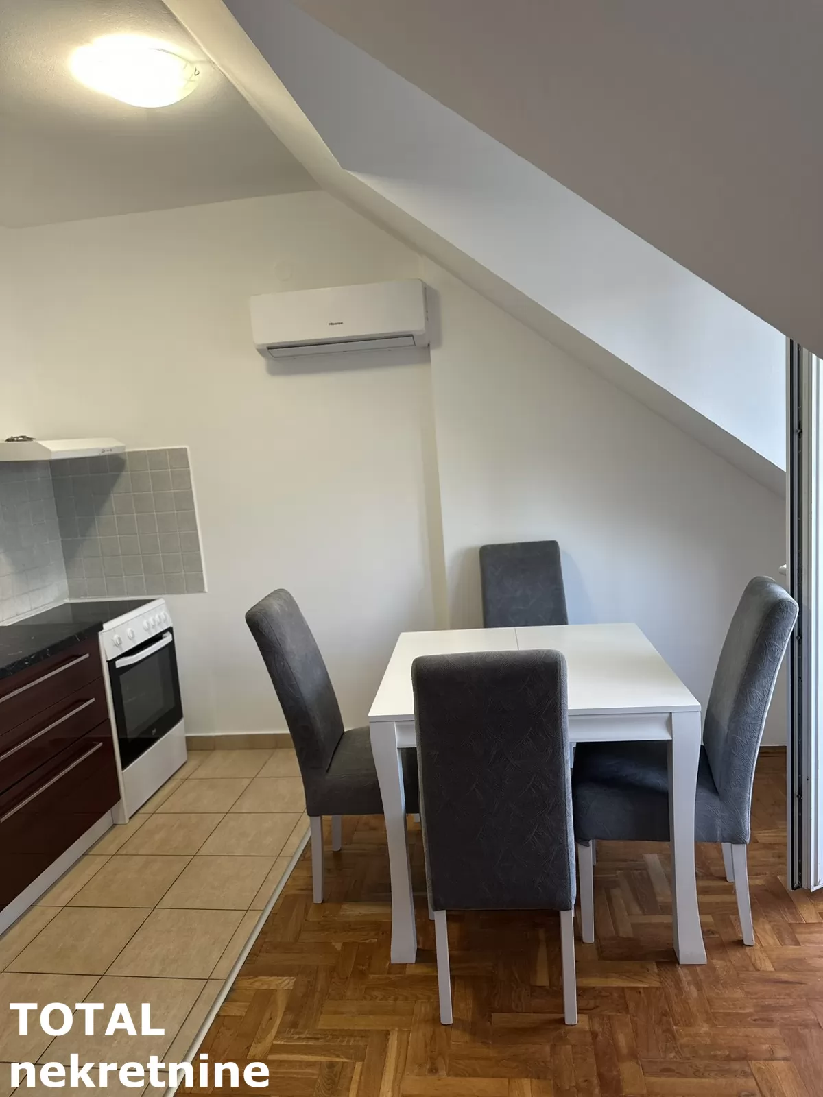 Stan,NOVI SAD,SAJAM,kv: 43.00, € 135000, ID: 1101444 19