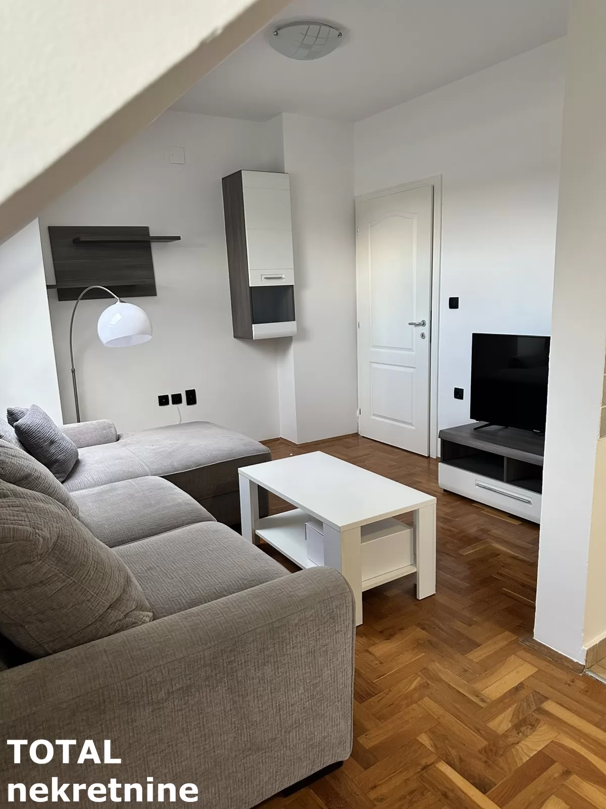 Stan,NOVI SAD,SAJAM,kv: 43.00, € 135000, ID: 1101444 5