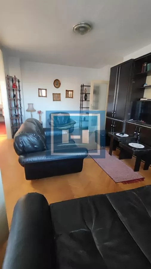 Veći porodični stan koji nudi maksimalni porodični komfor 2