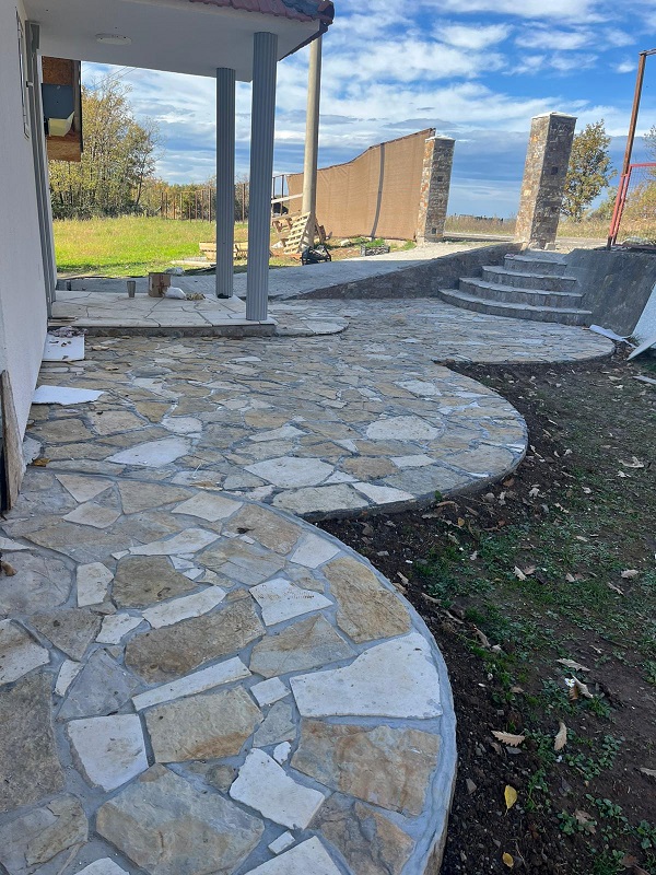 Luksuzna vikendica ili kuca za stalan boravak 2