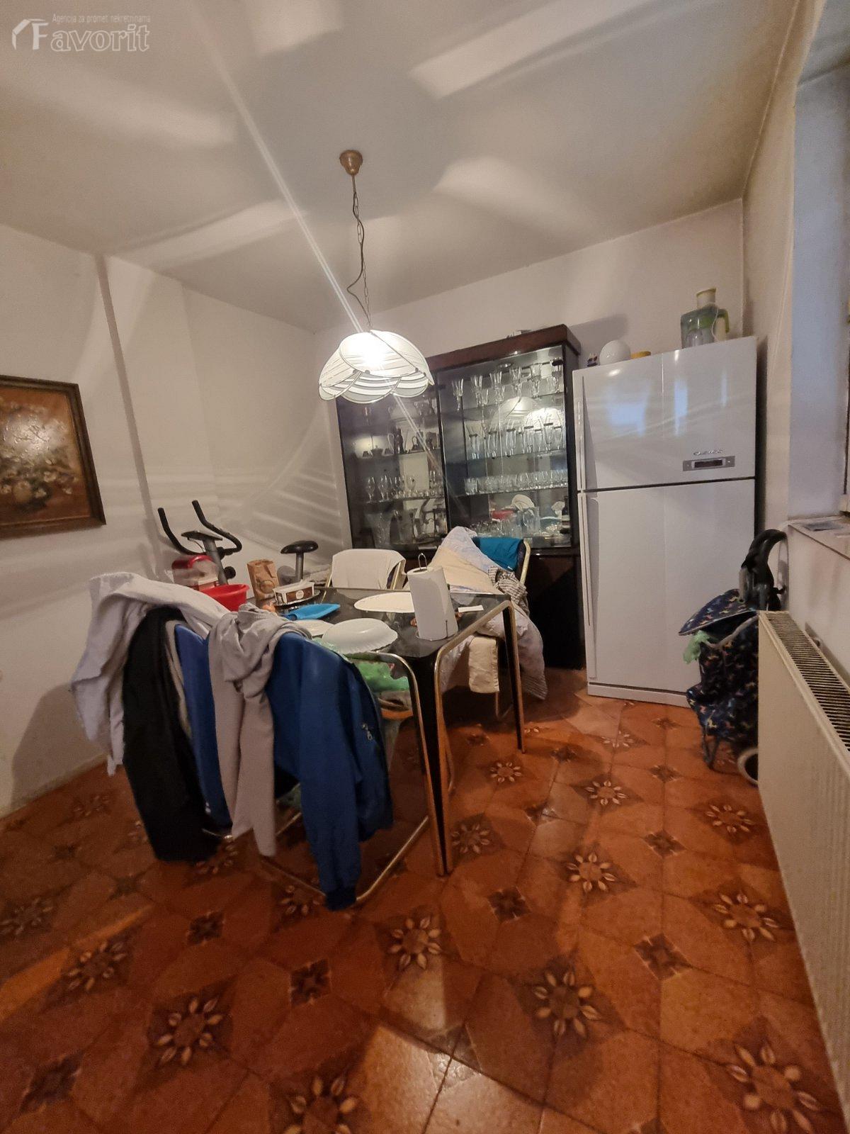 AUTOKOMANDA, BOZE JANKOVICA, 100m2 4