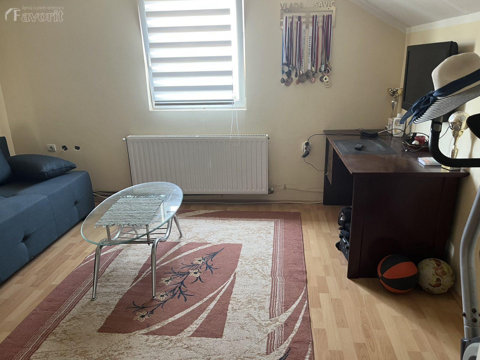 BARAJEVO, SVETOSAVSKA, 112m2 6