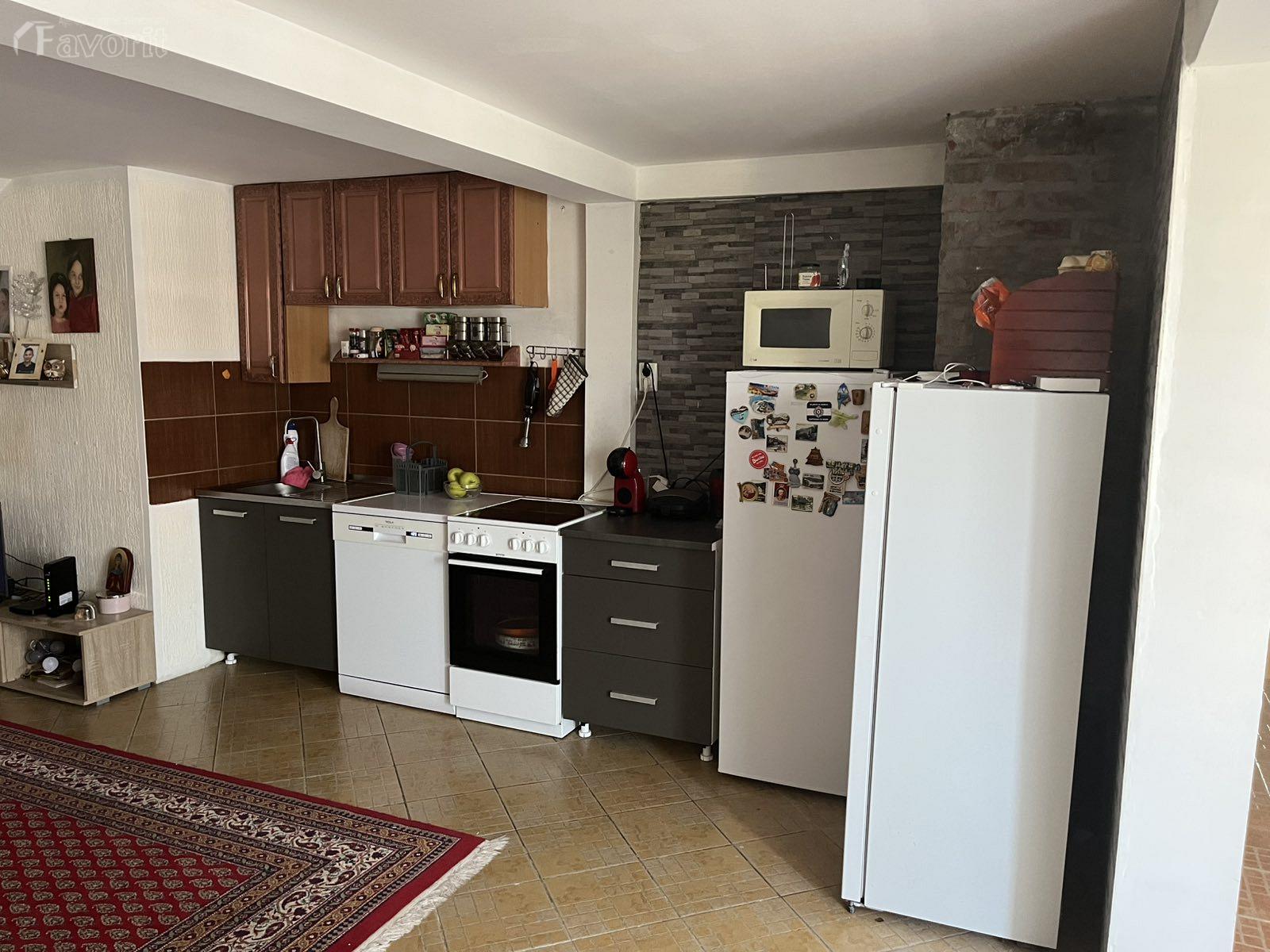 BARAJEVO, SVETOSAVSKA, 112m2 3