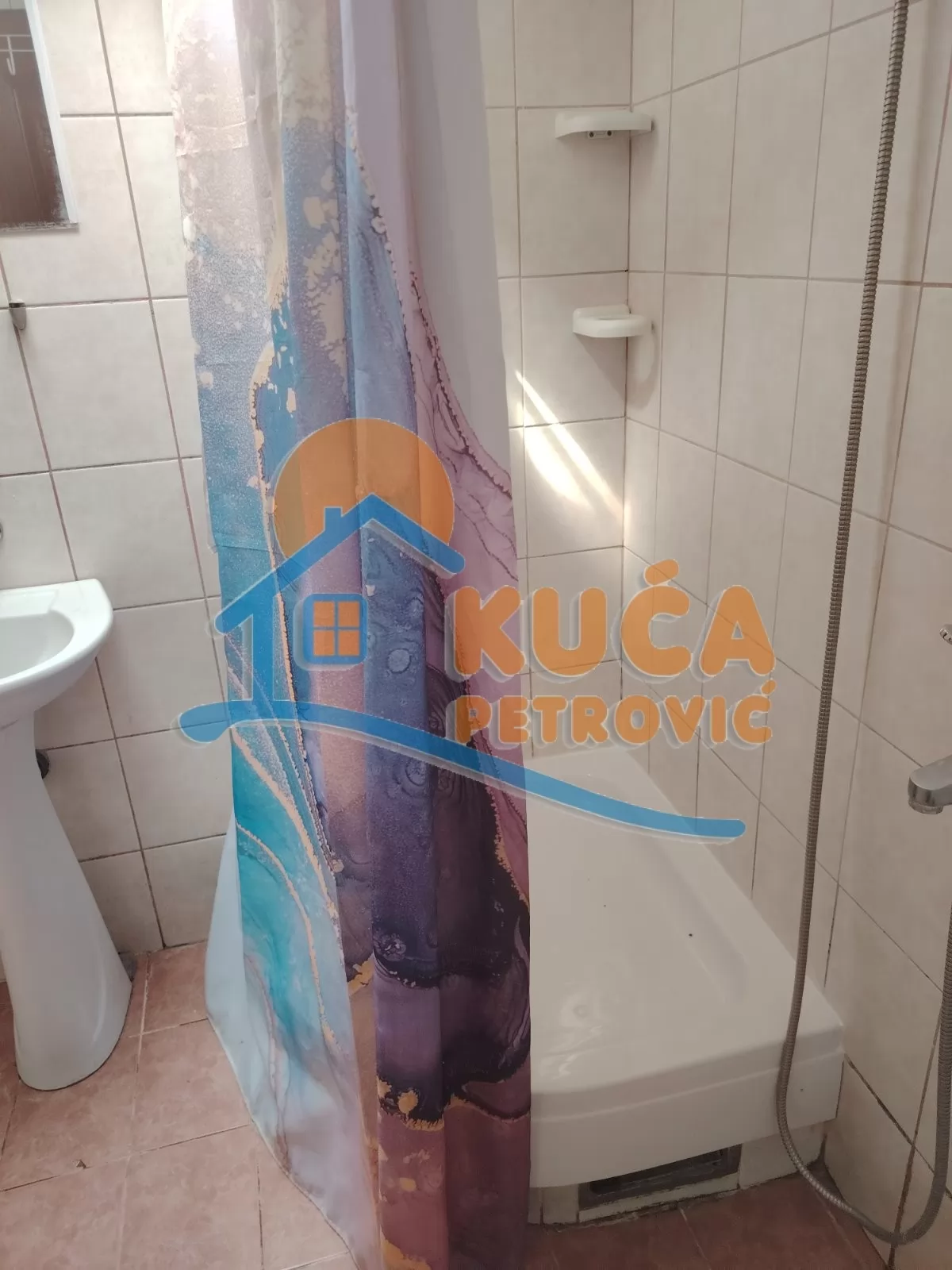 četvorosoban stan, 150 m2, Crveni Pevac, Dragiše Cvetkovića ID: i-015200 13