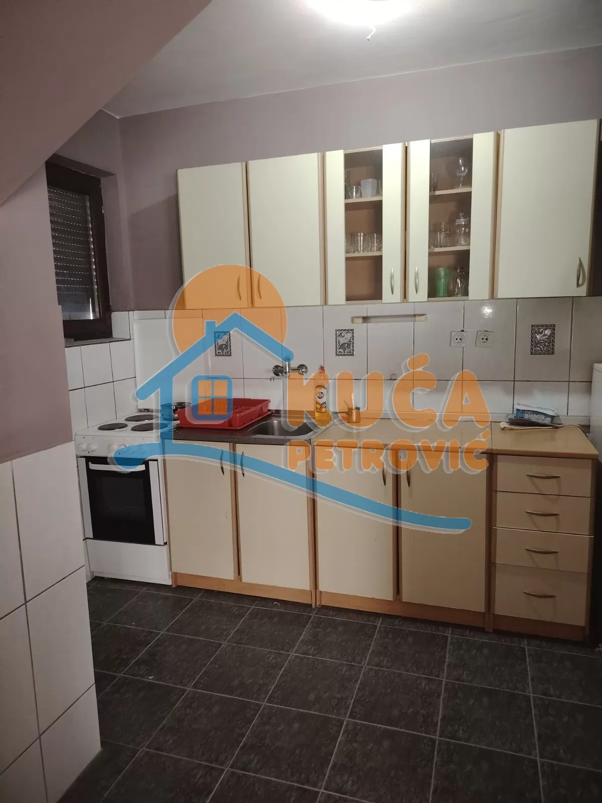 četvorosoban stan, 150 m2, Crveni Pevac, Dragiše Cvetkovića ID: i-015200 2