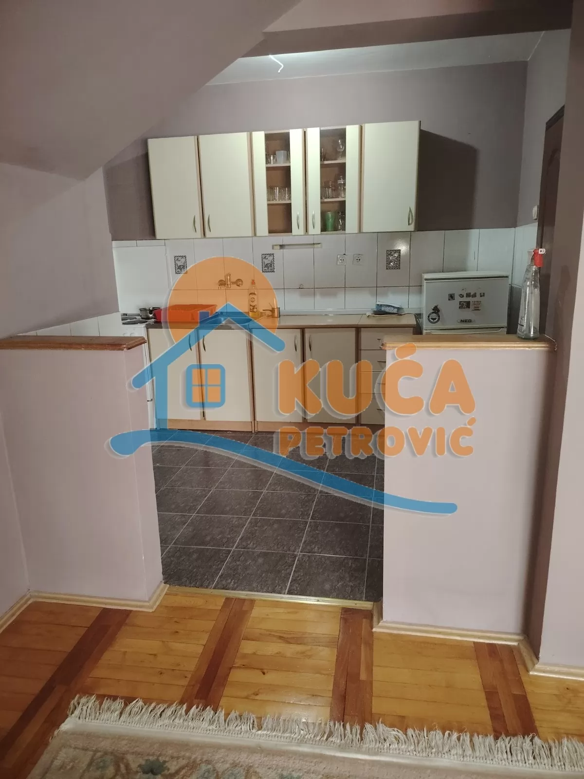 četvorosoban stan, 150 m2, Crveni Pevac, Dragiše Cvetkovića ID: i-015200 3