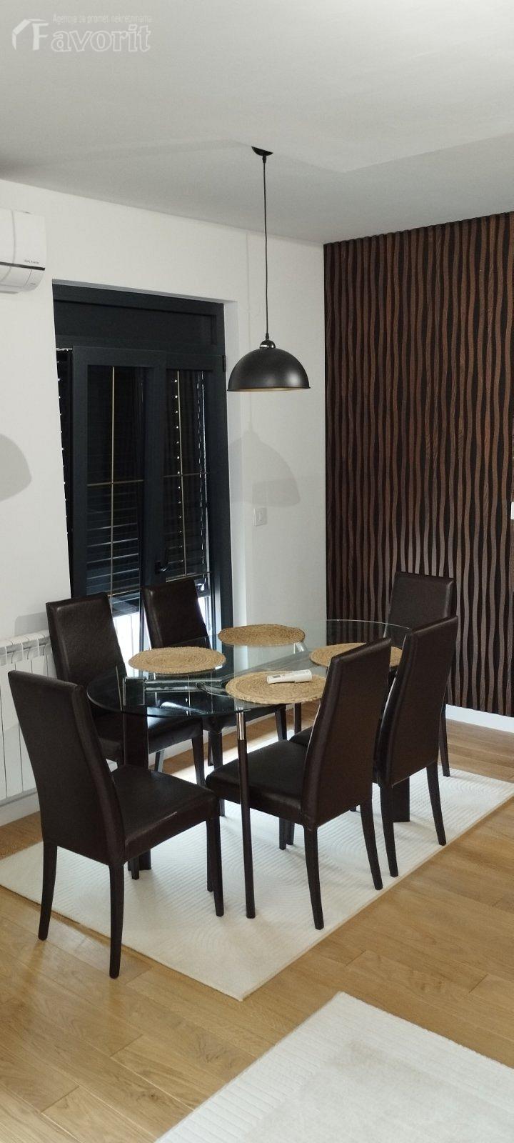 CRVENI KRST, CARA NIKOLAJA II, 70m2 6