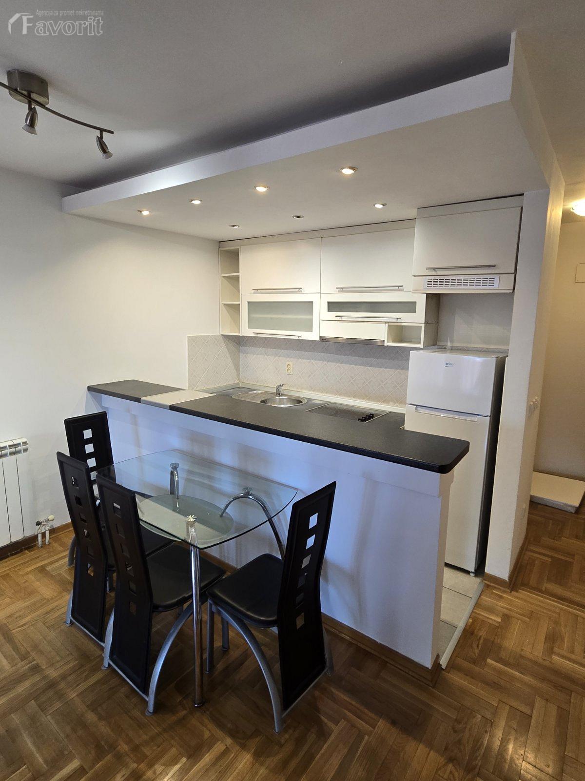 CRVENI KRST, CERSKA, 58m2 3