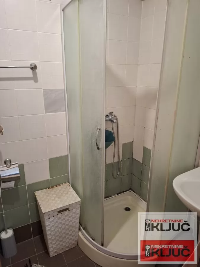 Dobra garsonjera u strogom centru grada 9