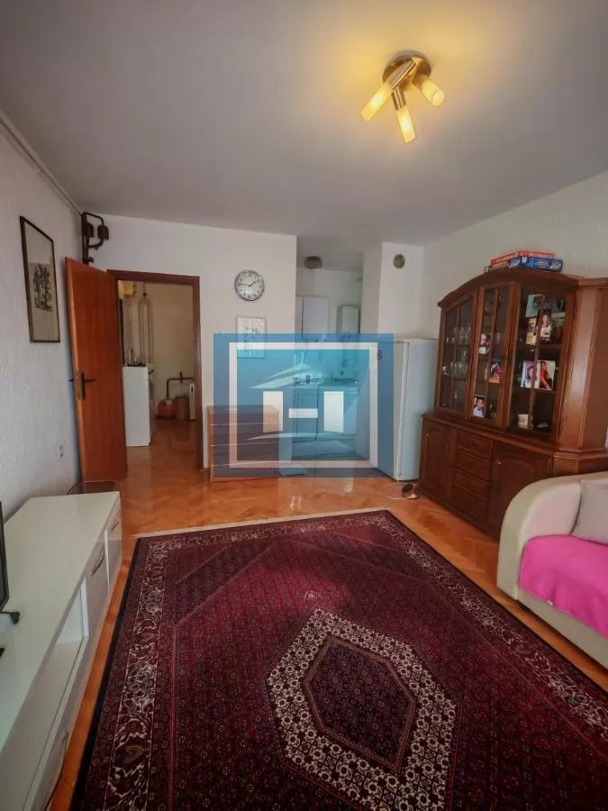 Dvosoban stan na odličnoj lokaciji 7