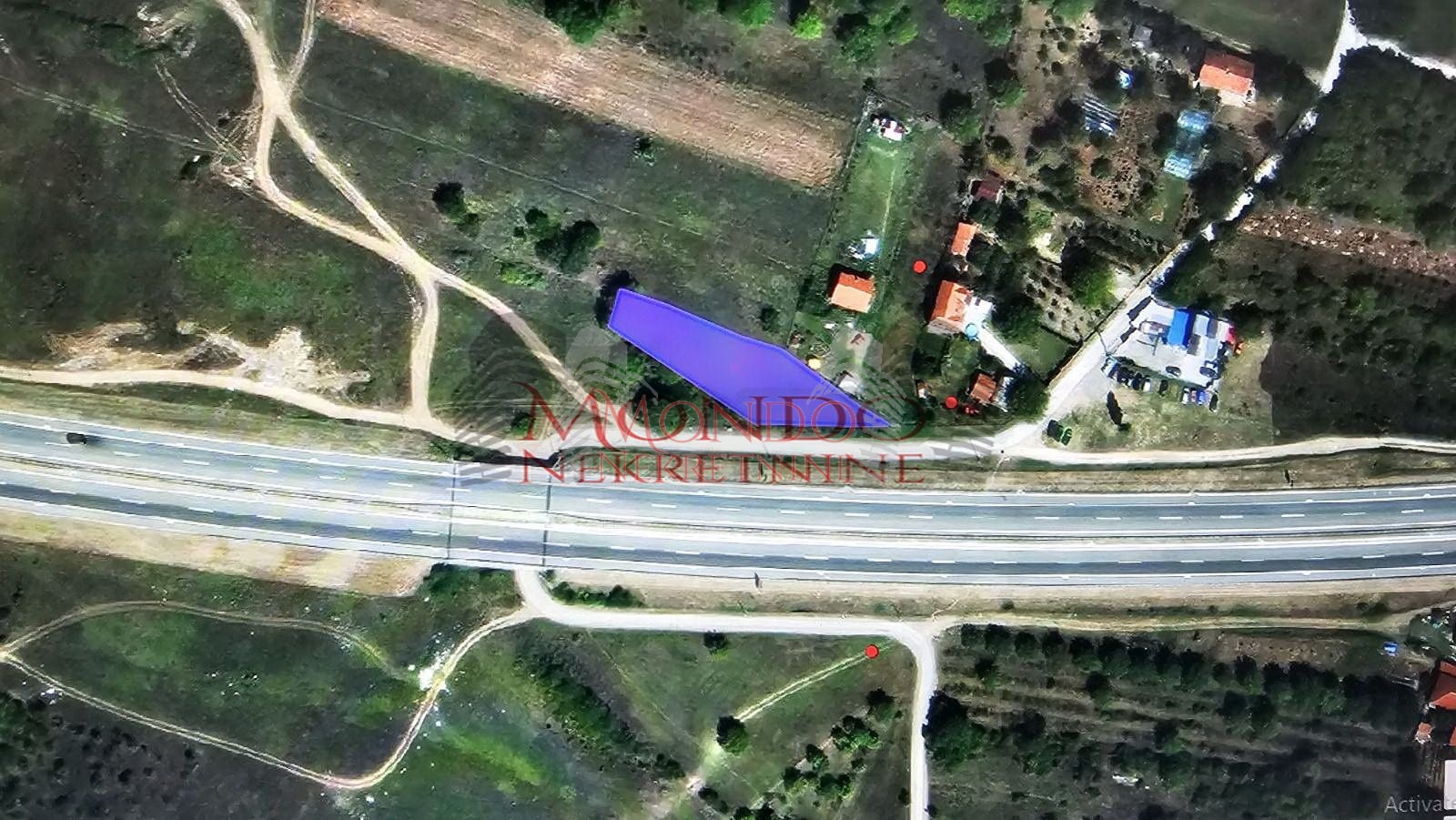 Na prodaju plac na Podviniku 1