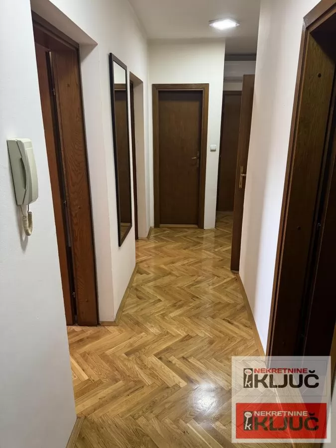 NOVO NASELJE-SAVINA, 73m2, Dvoiposoban, Fasadna cigla 13